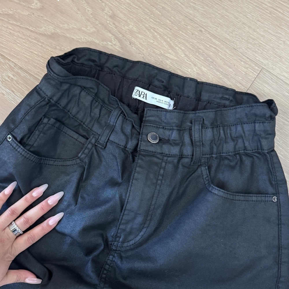 Zara Women’s Black Faux Leather Paperbag Pants High Rise Elastic Waist Pockets 4 - Picture 2 of 3